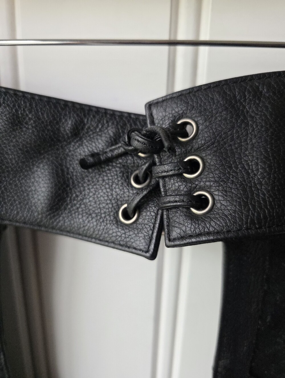 Harley Davidson Motorcycle Genuine Leather Biker Chaps Size 2XL - Picture 9 of 16